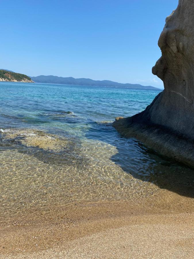 Villa Calypso Ierissos Bagian luar foto